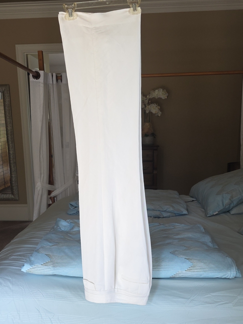White House Black Market Cream Satin-Trim Shell Top